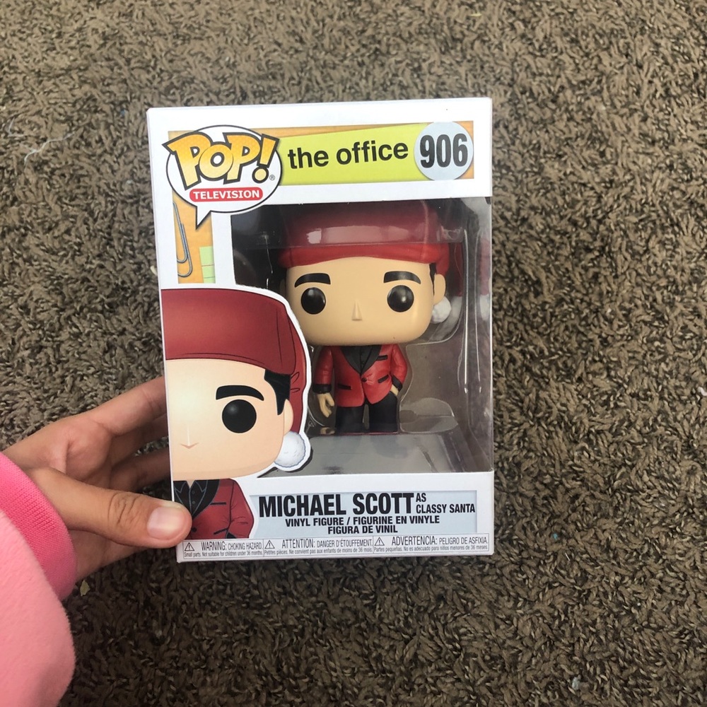 Michael Scott as classy Santa POP